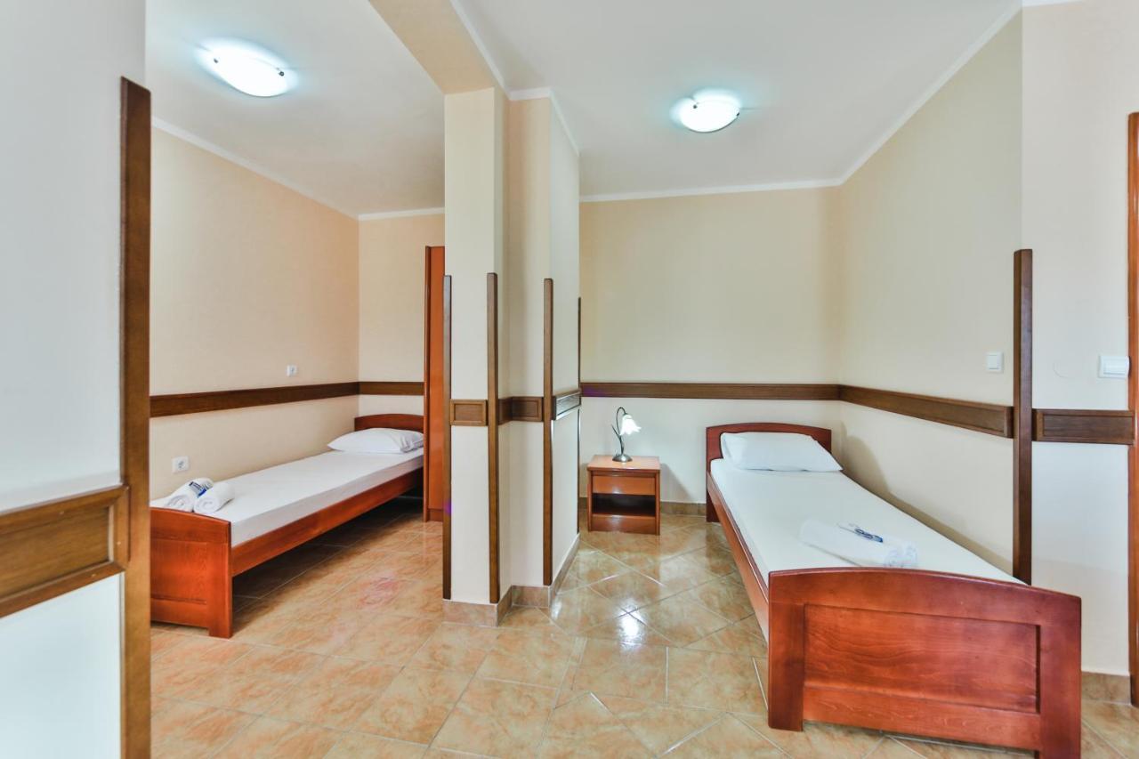 Otel Garni Koral 3*